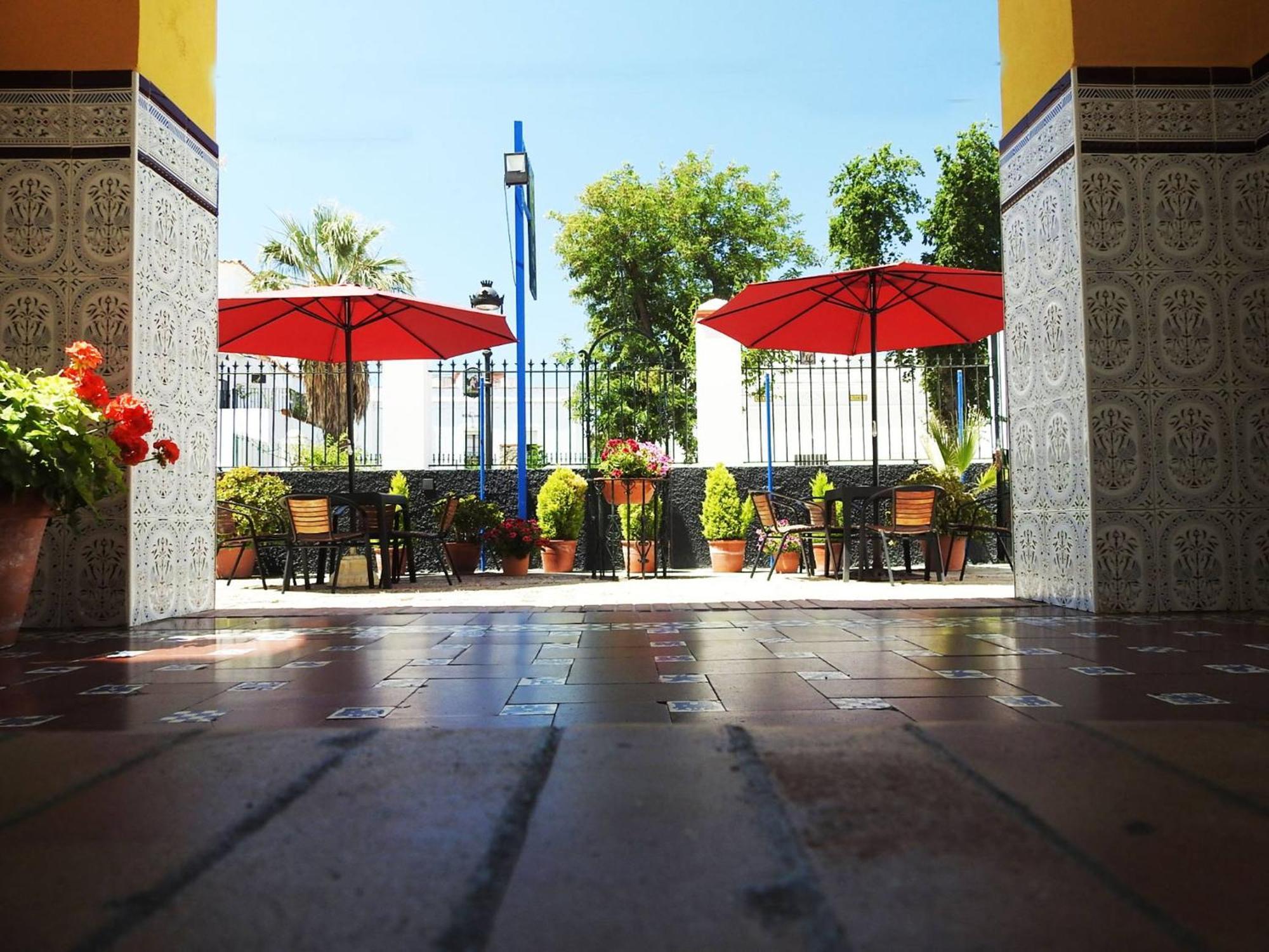 Hostal El Faro Chipiona Exterior photo