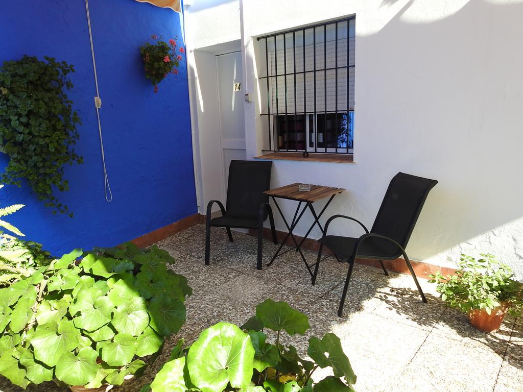 Hostal El Faro Chipiona Exterior photo